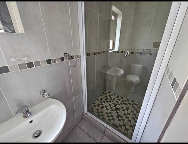 1 BEDROOM APARTMENT FOR SALE IN KENLEAF